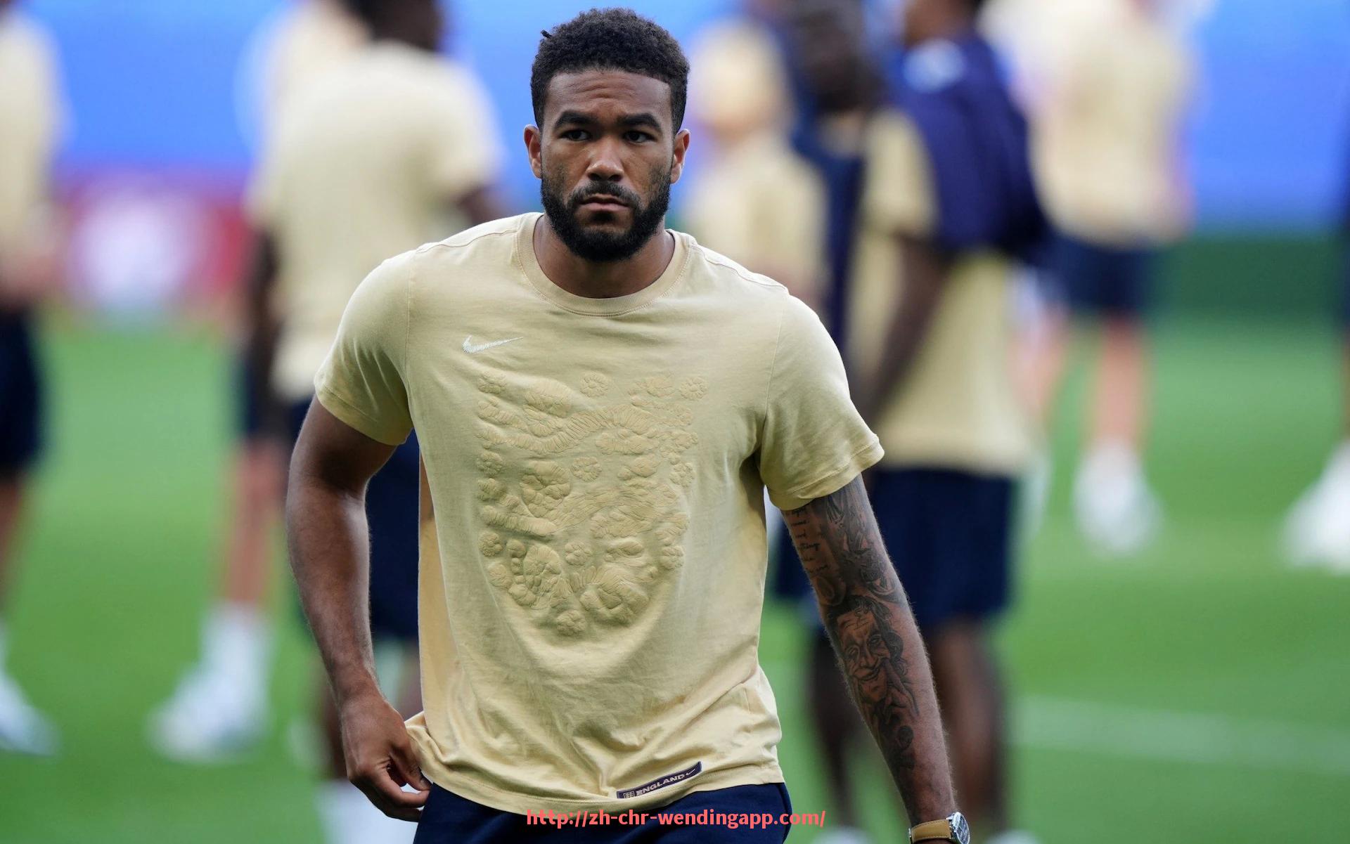 问鼎娱乐官网-世俱杯比赛解说风格对比呈现不同语言表达效果